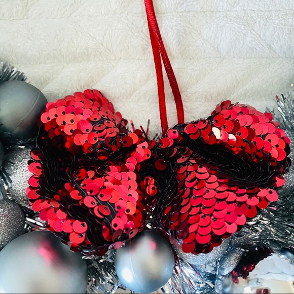 ❤️ Disney Holiday Wreath Minnie Mouse Icon Silver - Picture 4 of 6